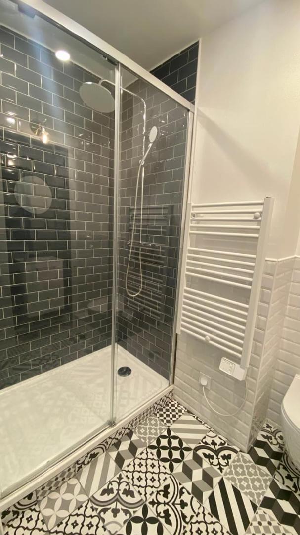 Appartement Lumineux Proche Saint-Lazare - 8P París Exterior foto